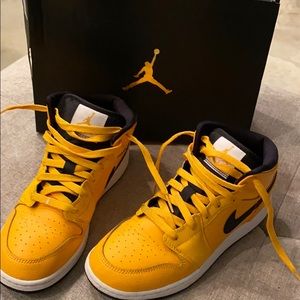 Boys Nike Air Jordan 6Y